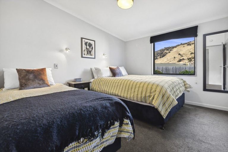 Photo of property in 11 Juno Place, Wanaka, 9305
