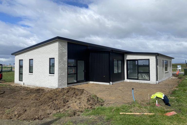 Photo of property in 65 Empire Crescent, Papamoa, 3118