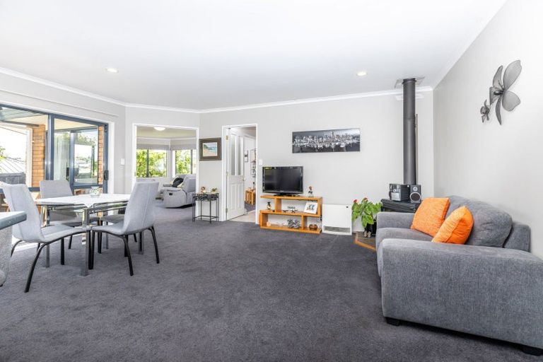 Photo of property in 39 Ayrshire Drive, Grandview Heights, Hamilton, 3200