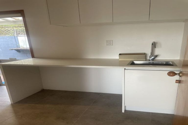 Photo of property in 1/45 Matipo Road, Mairangi Bay, Auckland, 0630