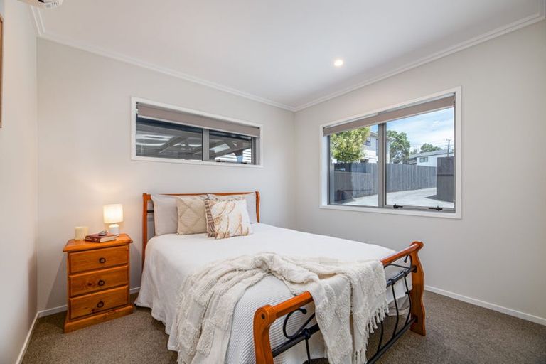 Photo of property in 16a Pine Avenue, Henderson, Auckland, 0612
