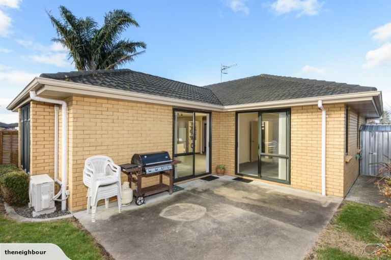 Photo of property in 718 Gloucester Road, Papamoa Beach, Papamoa, 3118