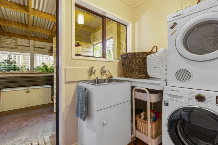 Photo of property in 44 Stratford Drive, Cable Bay, 0420