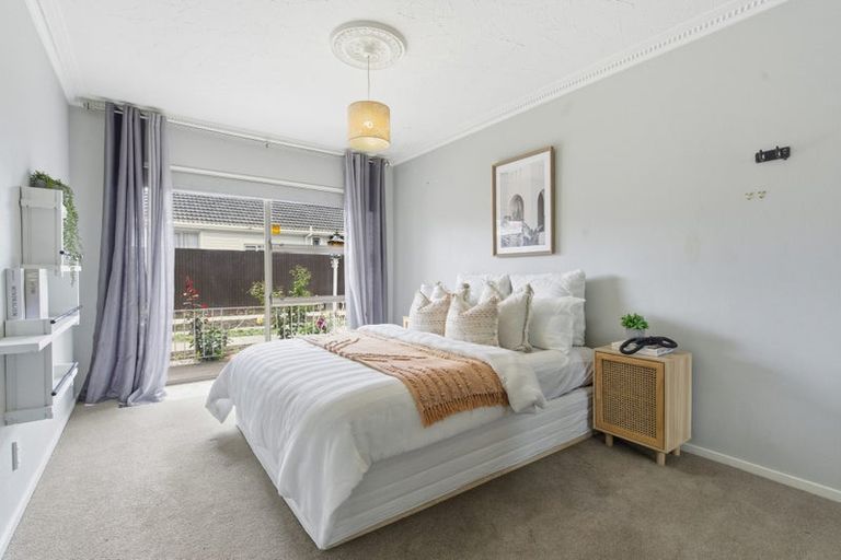 Photo of property in 219 Main North Road, Redwood, Christchurch, 8051