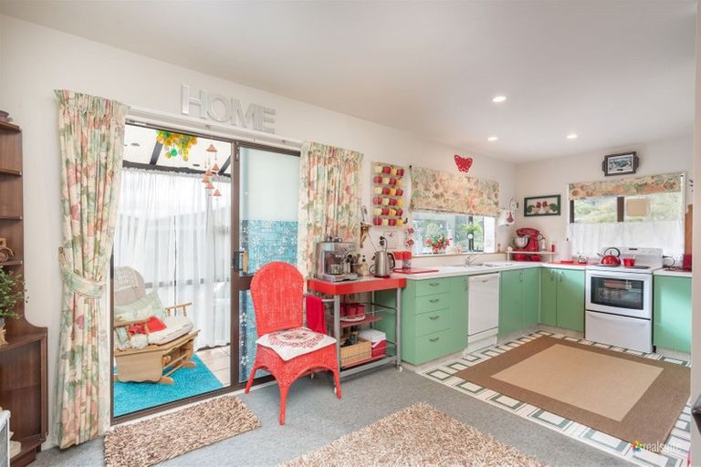 Photo of property in 4/12 Raukawa Street, Stokes Valley, Lower Hutt, 5019