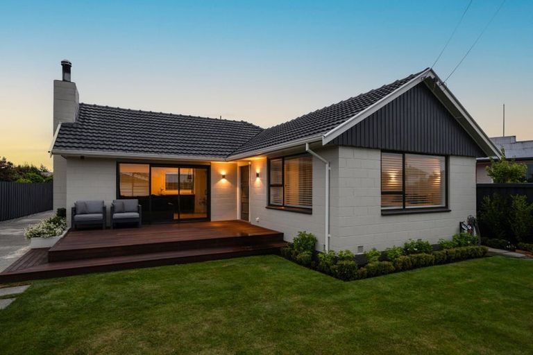 Photo of property in 88 Cotswold Avenue, Bishopdale, Christchurch, 8053