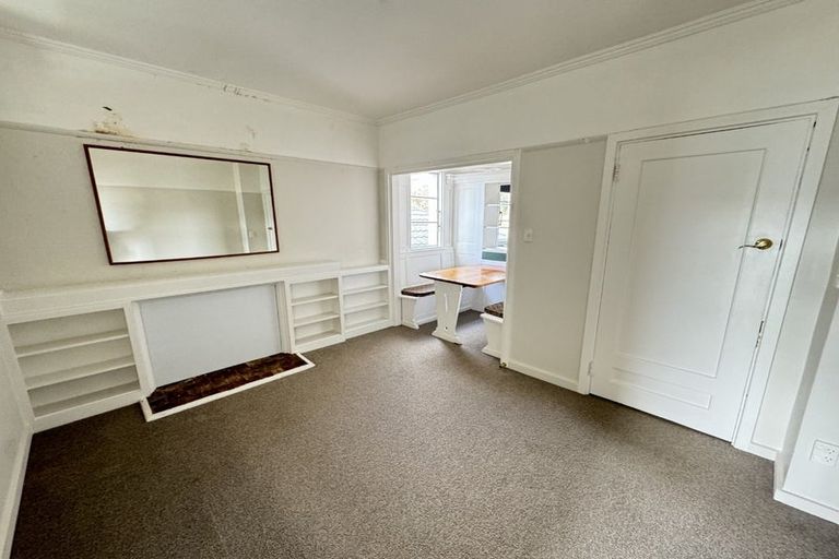 Photo of property in 243 The Terrace, Te Aro, Wellington, 6011