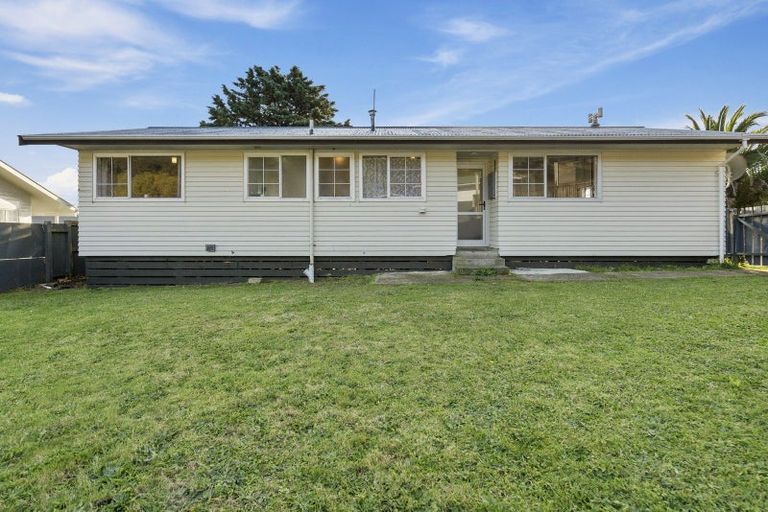 Photo of property in 1 Bunratty Grove, Wainuiomata, Lower Hutt, 5014