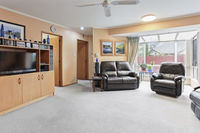 Photo of property in 4a-b Goodwood Close, Rangiora, 7400