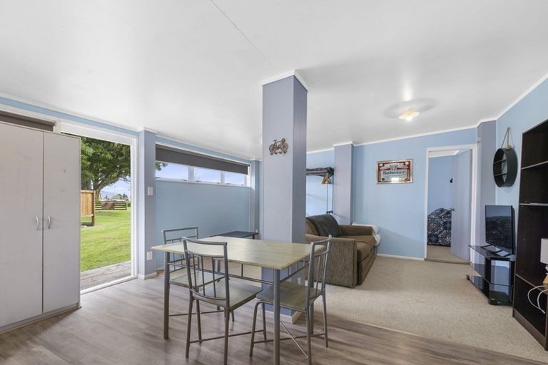 Photo of property in 30 Lee Road, Hannahs Bay, Rotorua, 3010