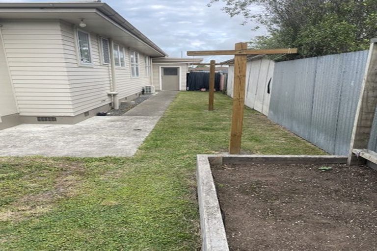 Photo of property in 2/151 Gloucester Street, Taradale, Napier, 4112