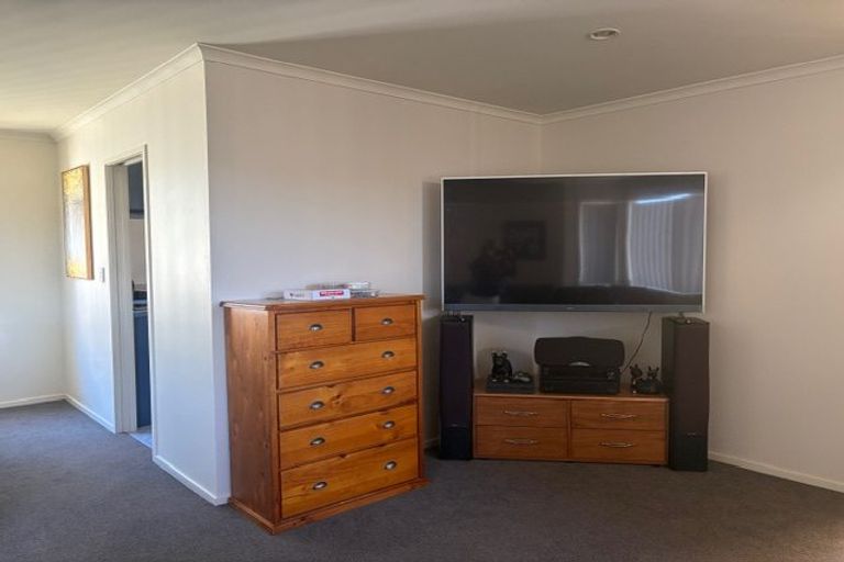Photo of property in 19 Toomer Place, Beachlands, Auckland, 2018