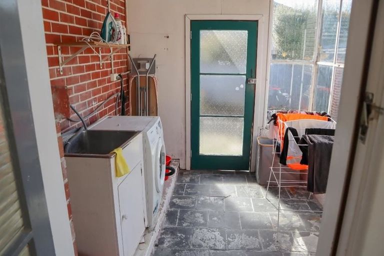 Photo of property in 12 Manor Place, Bryndwr, Christchurch, 8053