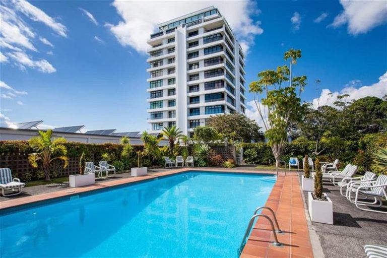 Photo of property in 58/45 Stanley Road, Stanley Point, Auckland, 0624