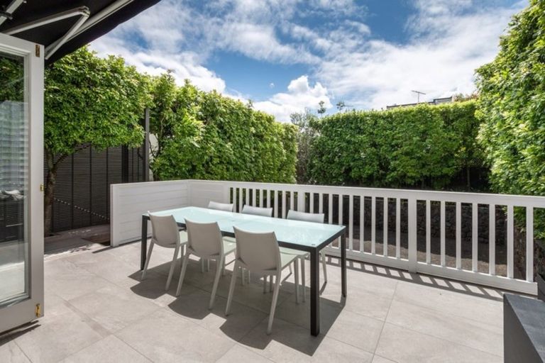Photo of property in 11 Vine Street, Saint Marys Bay, Auckland, 1011