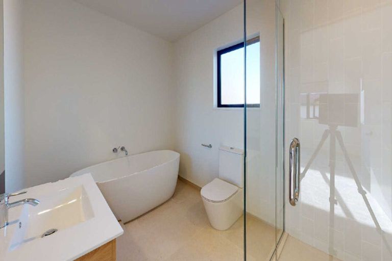 Photo of property in 2/128 Bishop Street, St Albans, Christchurch, 8014