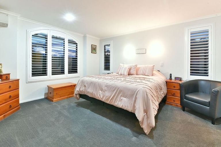 Photo of property in 6 Coral Court, Gulf Harbour, Whangaparaoa, 0930