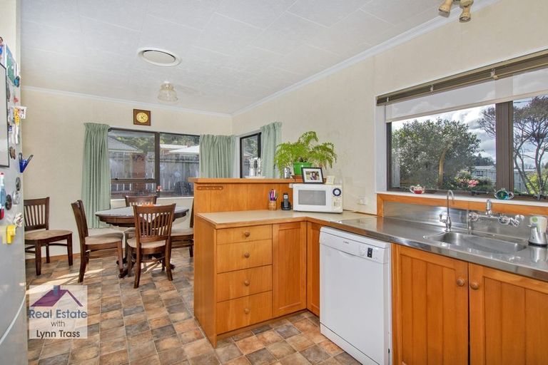 Photo of property in 2/329 Western Hills Drive, Avenues, Whangarei, 0110