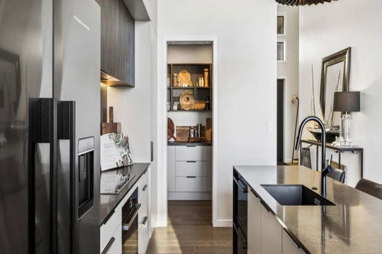 Photo of property in 13 Awatea Drive, Whitianga, 3510