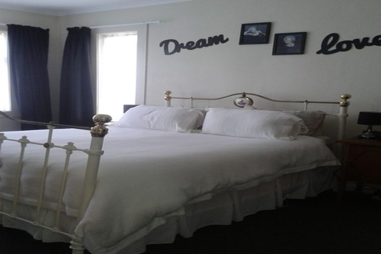 Photo of property in 566 Tay Street, Hawthorndale, Invercargill, 9810