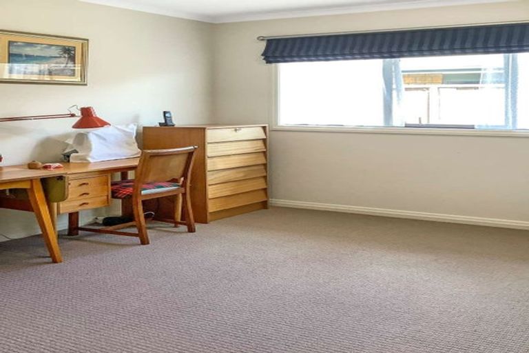 Photo of property in 15 Norfolk Drive, Cambridge, 3434