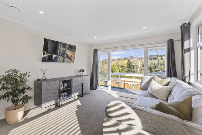 Photo of property in 5 Heaphy Street, Westown, New Plymouth, 4310