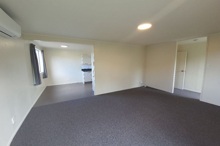 Photo of property in 20 Chislehurst Street, Henderson, Auckland, 0612