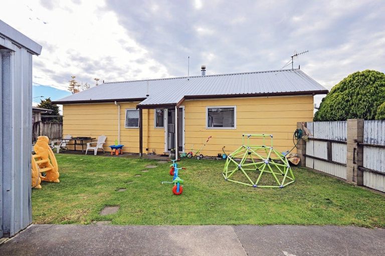 Photo of property in 1 Clement Place, Greenmeadows, Napier, 4112