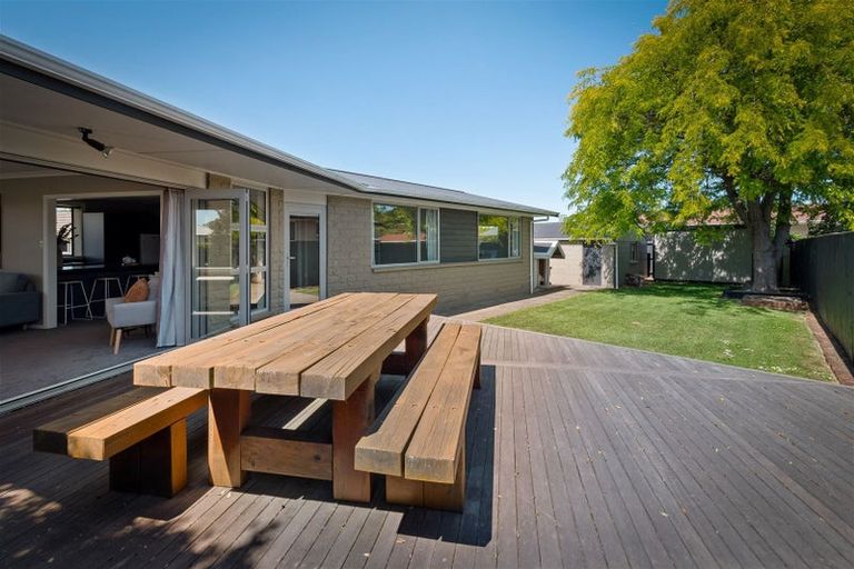 Photo of property in 26 Cardinal Drive, Hillmorton, Christchurch, 8025