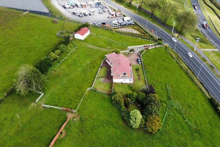 Photo of property in 323 Buckland Road, Buckland, Pukekohe, 2677