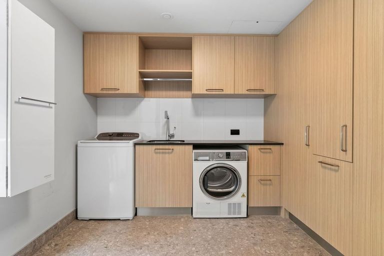 Photo of property in Quay Apartments Tower 2, 208/283 Wakefield Quay, Stepneyville, Nelson, 7010