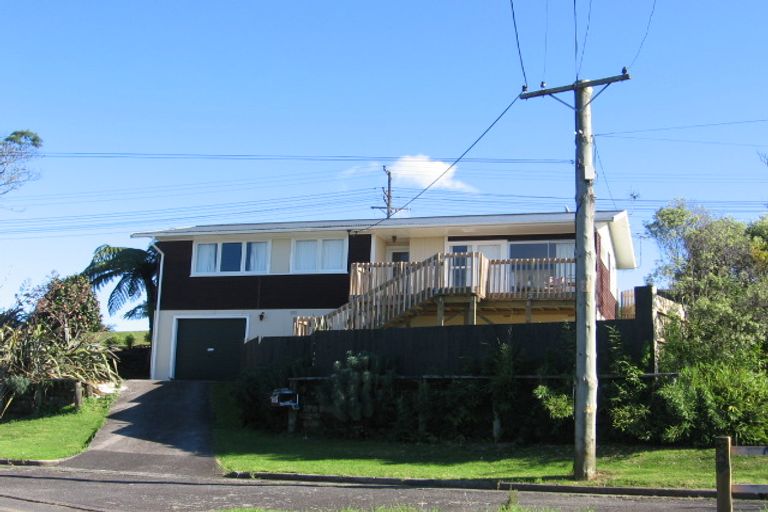 Photo of property in 47 Autumn Avenue, Glen Eden, Auckland, 0602