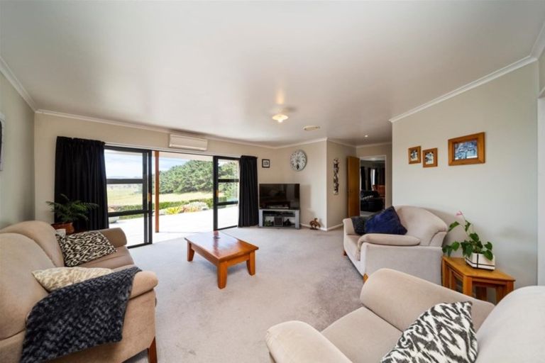 Photo of property in 14 Normanby Road, Normanby, Hawera, 4675