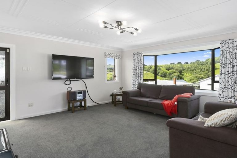 Photo of property in 35 Elwyn Crescent, Green Island, Dunedin, 9018