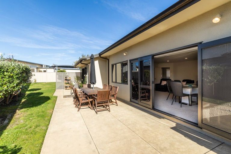 Photo of property in 8 Hanna Place, Havelock North, 4130