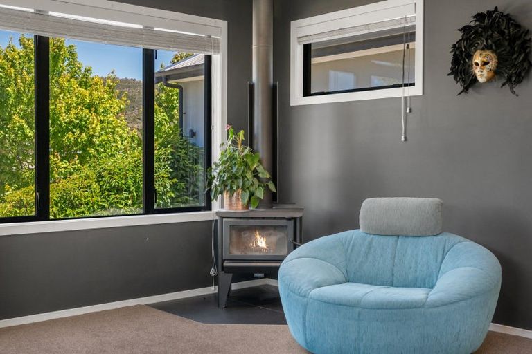 Photo of property in 45 Mount Linton Avenue, Wanaka, 9305