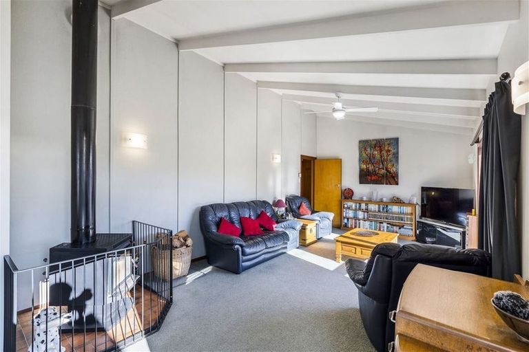 Photo of property in 69 Cotswold Avenue, Bishopdale, Christchurch, 8053