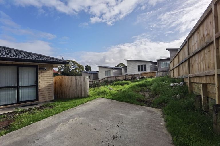 Photo of property in 82 Sungrove Rise, Sunnyvale, Auckland, 0612