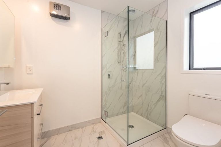 Photo of property in 9/180 Marine Parade, New Brighton, Christchurch, 8083