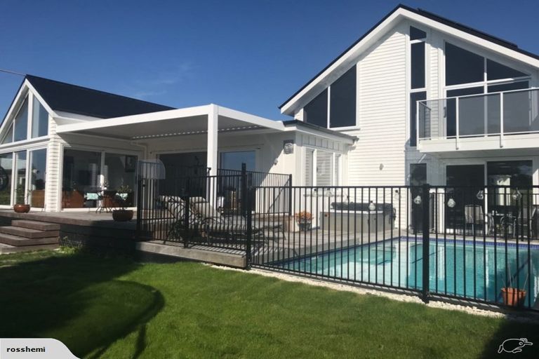 Photo of property in 124a Beerescourt Road, Beerescourt, Hamilton, 3200