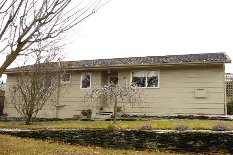 Photo of property in 13 Pritchard Place, Arrowtown, 9302