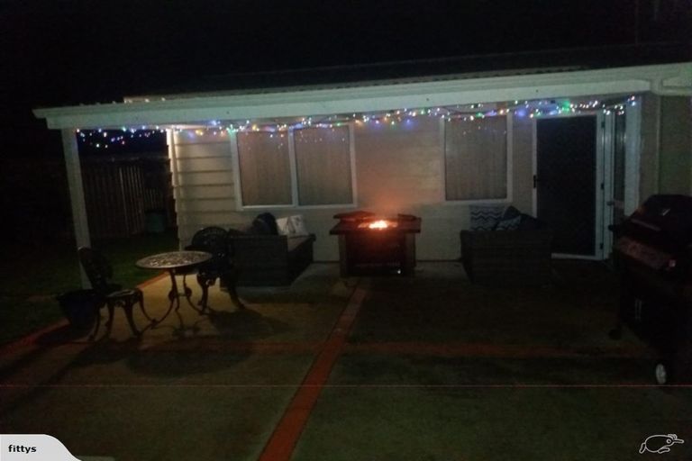 Photo of property in 11 Kensington Place, Fairfield, Hamilton, 3214