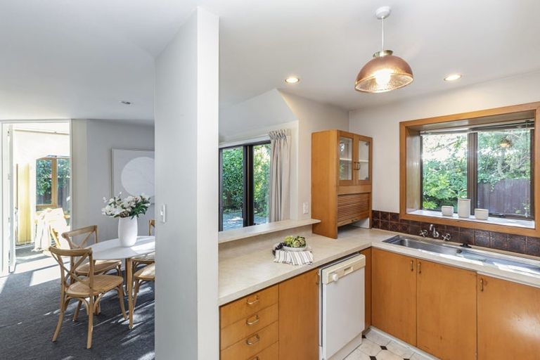 Photo of property in 2/6 Ashfield Place, Ilam, Christchurch, 8041