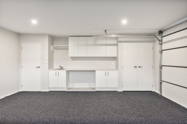 Photo of property in 18 Cirrus Way, Ranui, Auckland, 0612