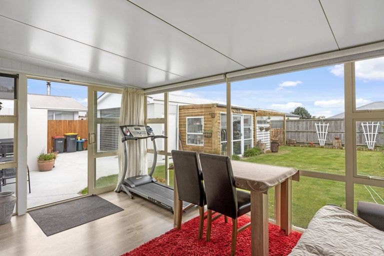 Photo of property in 13 Bickerton Street, Wainoni, Christchurch, 8061
