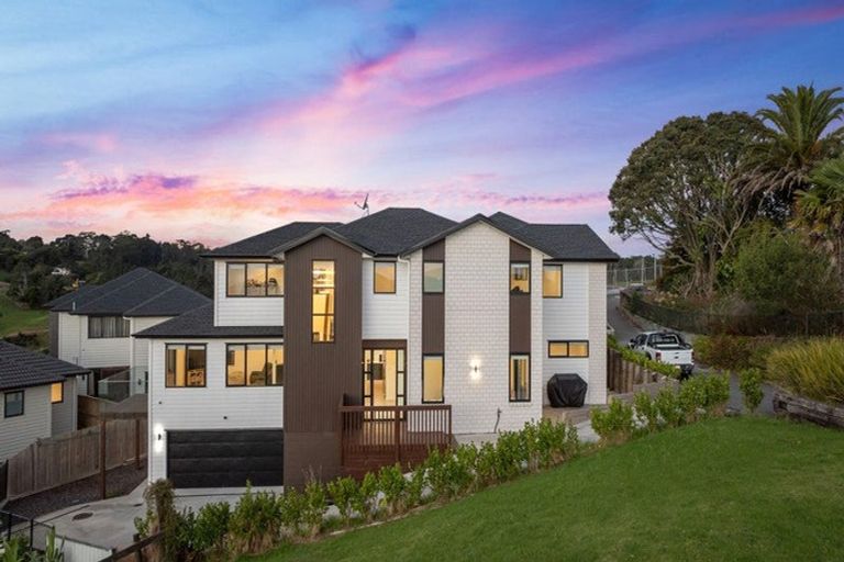 Photo of property in 32 Jabal Crescent, Totara Park, Auckland, 2105