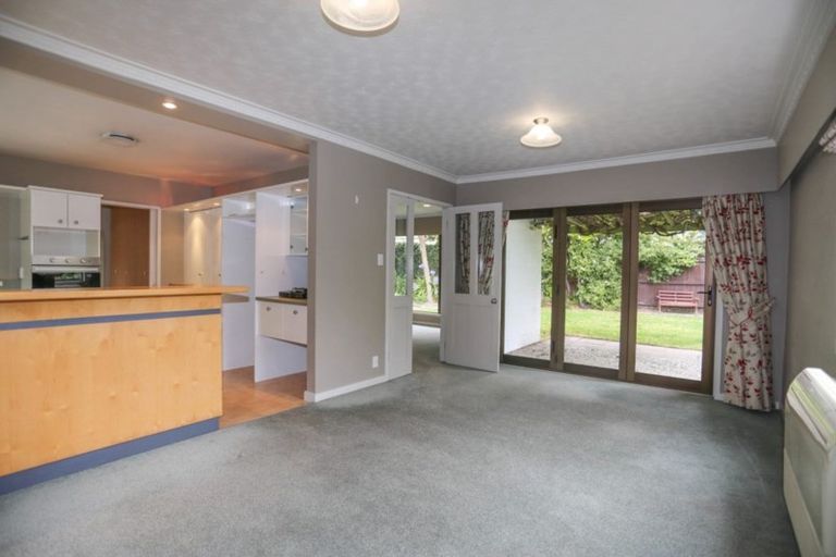 Photo of property in 14 Strathean Avenue, Avonhead, Christchurch, 8042