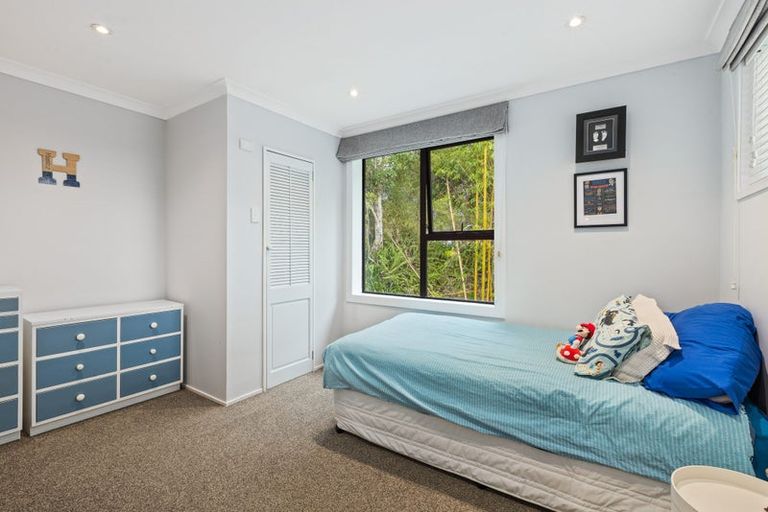 Photo of property in 504 Beach Road, Murrays Bay, Auckland, 0630