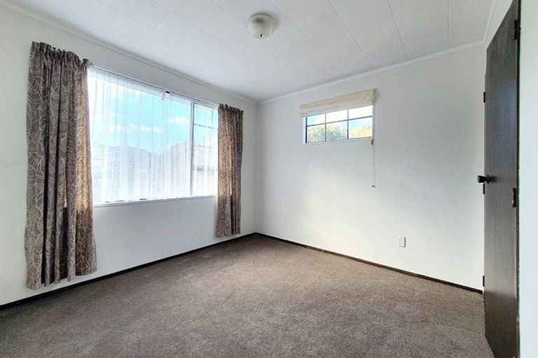 Photo of property in 53 Hathaway Avenue, Karori, Wellington, 6012