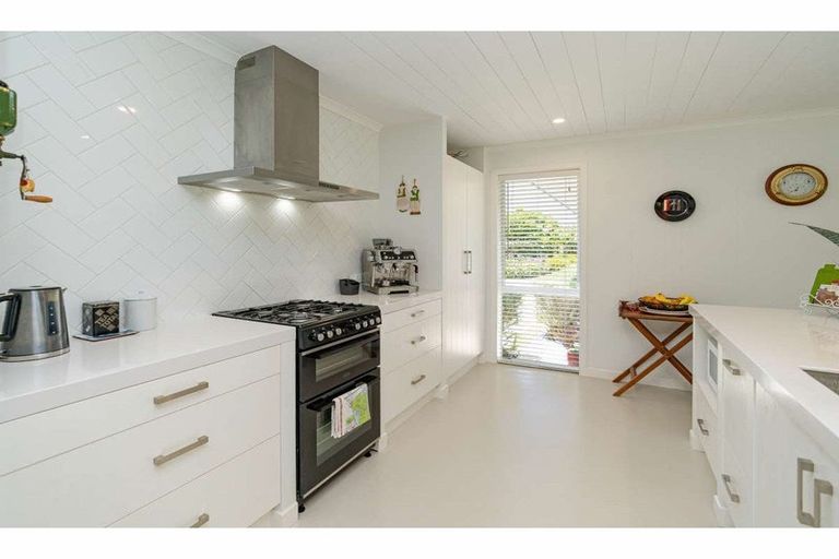 Photo of property in 73d Riddell Road, Kerikeri, 0230